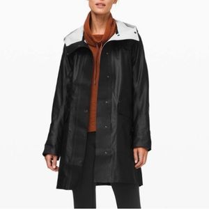 Lululemon into the drizzle rain jacket